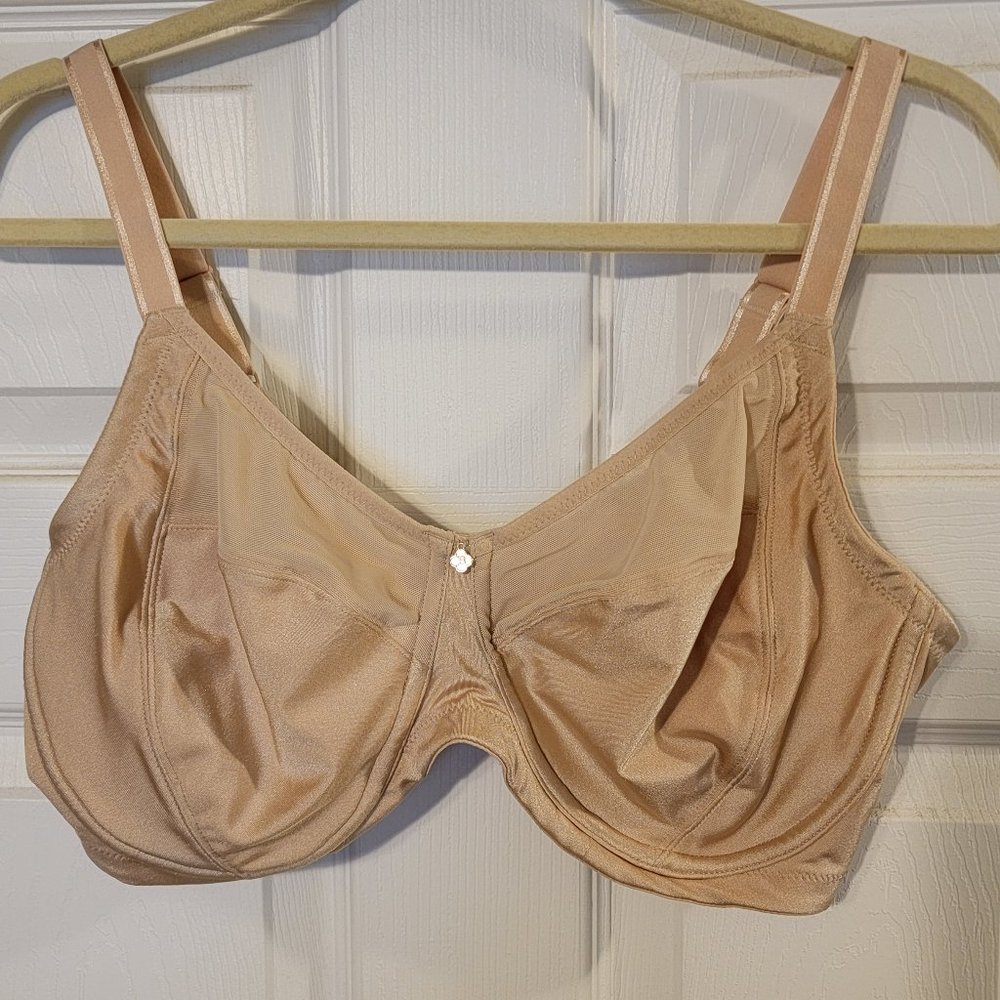 Breezies Comfort bras, Set of 2. Black & Beige  Size 40DDD
